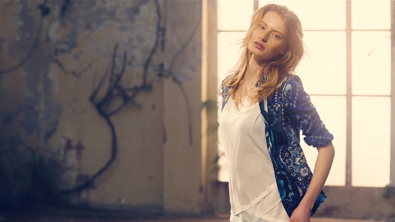 Sunlit scene from Desigual — Hundred Miles